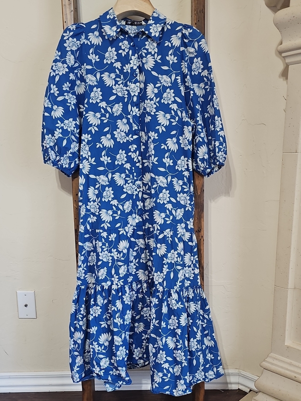 Zara Blue and White Floral Midi Dress
